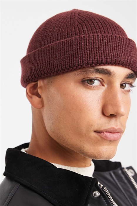 Вязаная шапка-бейсболка с ребристой отделкой артикул 147904035