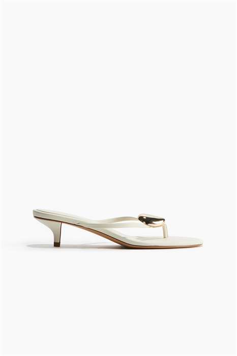 Шлепанцы на каблуке артикул 1274374002