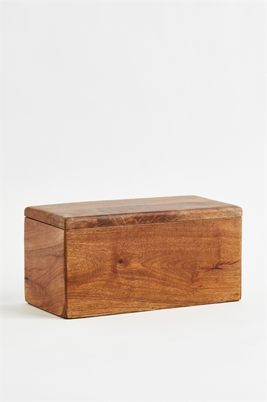 Деревянная коробка с крышкой