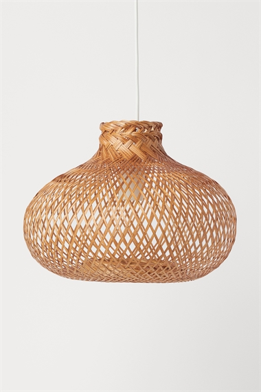 Подвесной светильник из бамбука