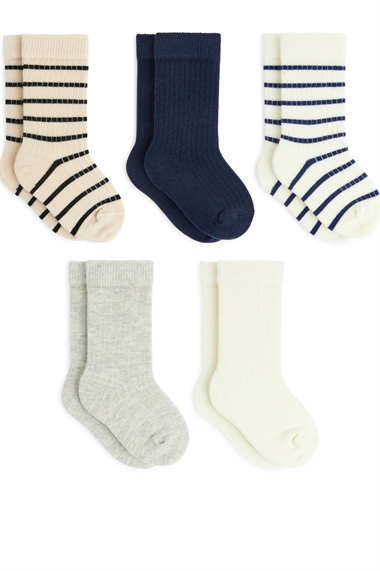 5 пар вязаных носков для малышей