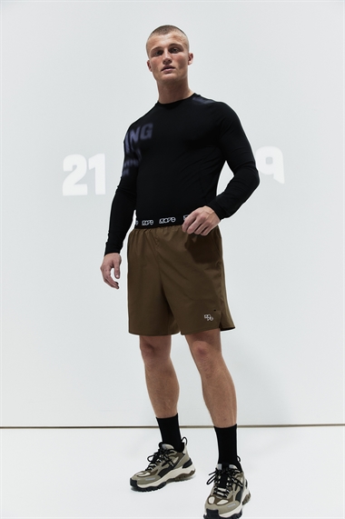 Спортивные шорты DryMove™ 2-в-1 с 4-сторонней растяжкой