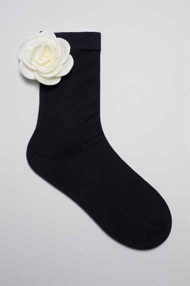 Носки с аппликацией в виде розы