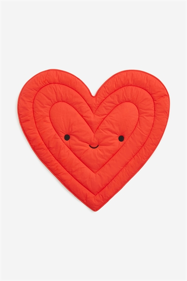 Детский коврик в форме сердца