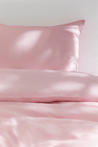 Сатиновое постельное белье для односпальных кроватей