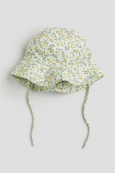 Солнечная шляпа с цветочным принтом