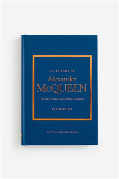 Книга "Little Book of Alexander McQueen"