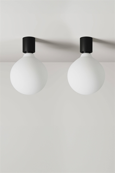 Комплект из 2 влагозащищенных настенных светильников с лампочками