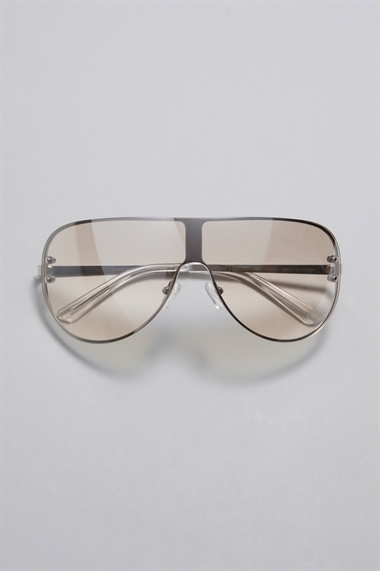 Солнцезащитные очки в стиле Авиатор