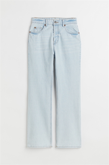 Расклешенные джинсы укороченные