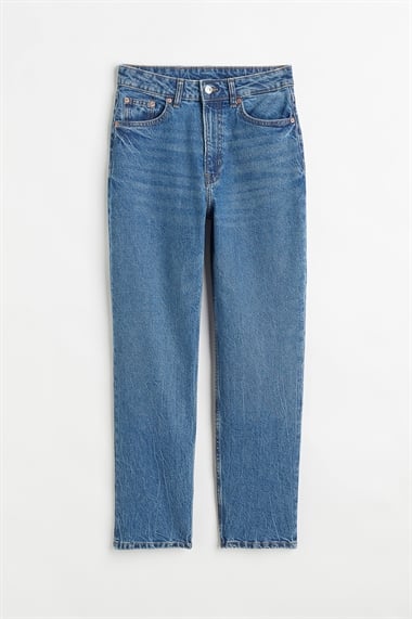 Зауженные прямые джинсы укороченные