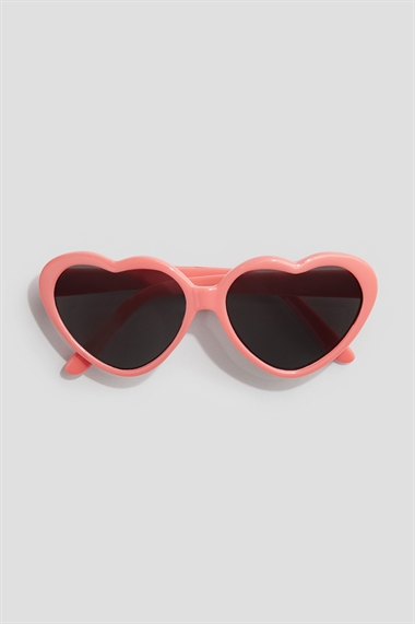 Солнцезащитные очки в форме сердца