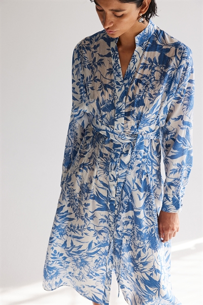 Платье-блузка с завязывающимся поясом