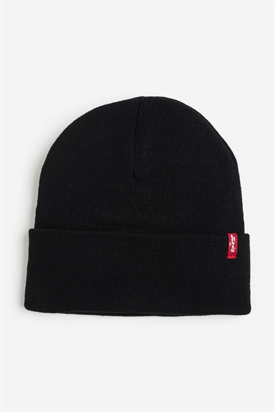 Slouchy Red Tab Beanie 1216604002