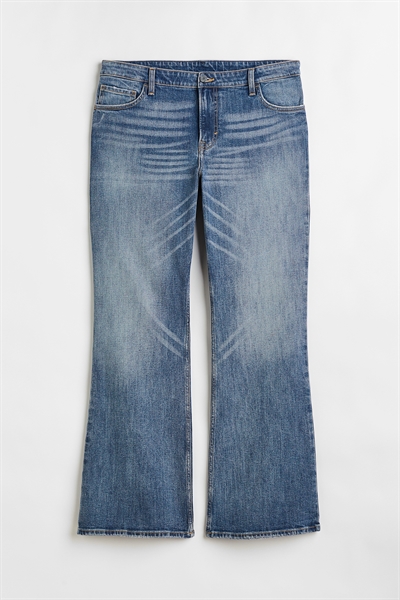 H&M+ Расклешенные джинсы