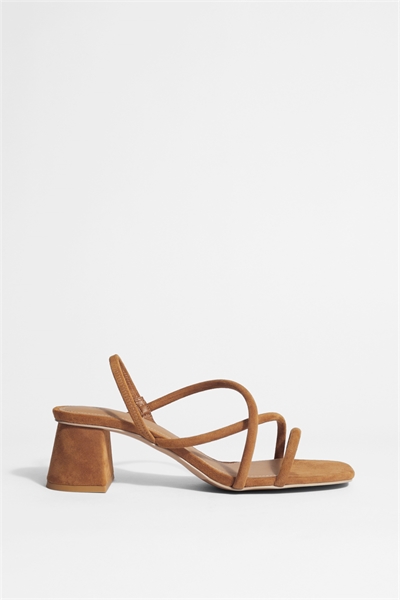 Босоножки на каблуке 1-01153194