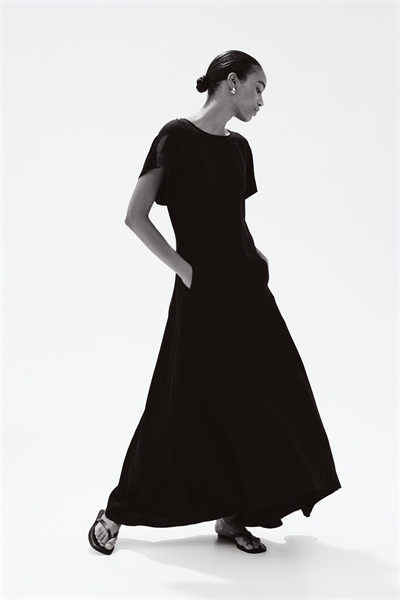 Платье с рукавами-бабочками 1291608002