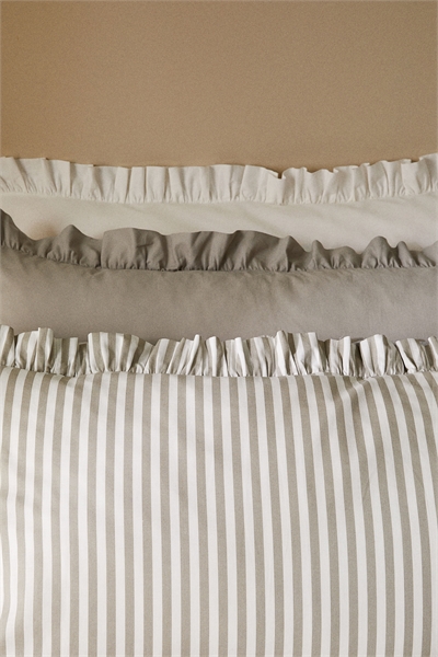 Хлопковая наволочка с оборкой 1262544002