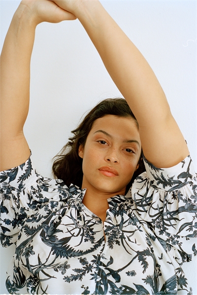 Блузка в стиле оверсайз 1258814007