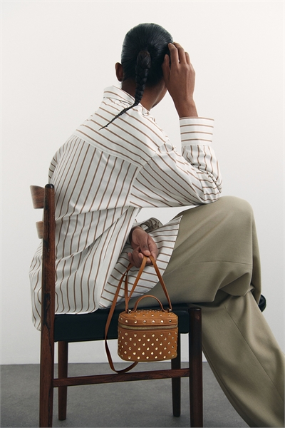 Украшенная сумка для стирки 1266797011