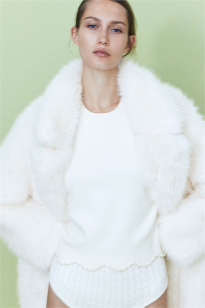 Трикотажный топ, украшенный бисером 1255887002