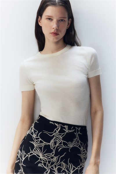 Шерстяная футболка 1268592002