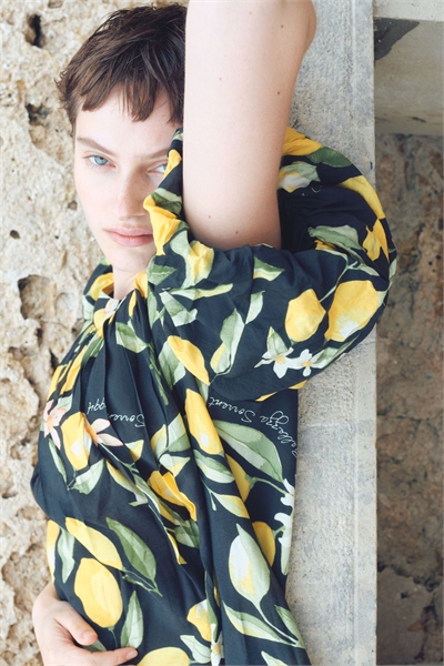 Платье-туника с воздушными рукавами 1289425003