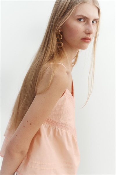 Топ на бретельках с пуговицами 1281840001