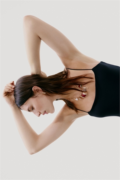 Ожерелье на цепочке с подвесками 1292334001