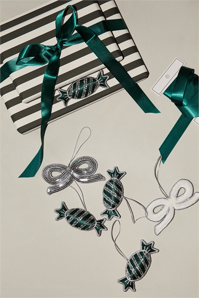 Украшенное елочное украшение 1198476008