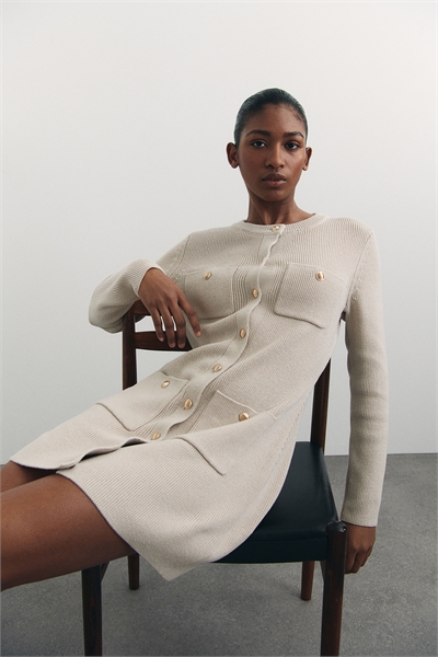 Трикотажное платье с карманами спереди 1266541005