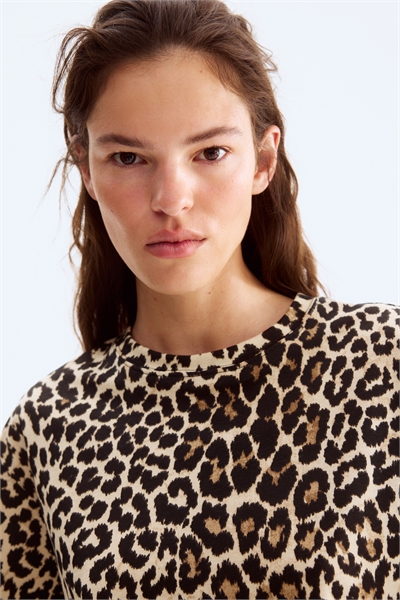 Футболка оверсайз 1274174048