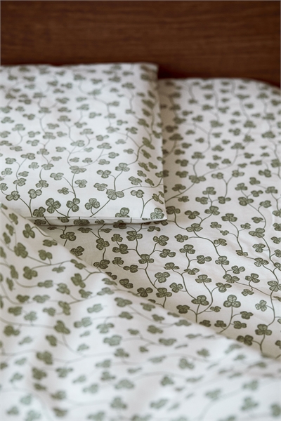 Простыня на резинке для детской кровати 0946616035