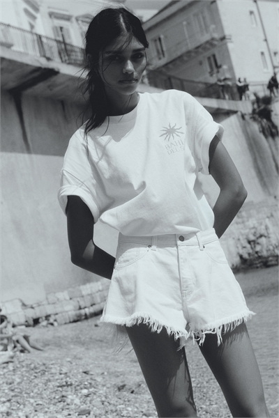 Джинсовые шорты с обтрепанным краем 1266902003