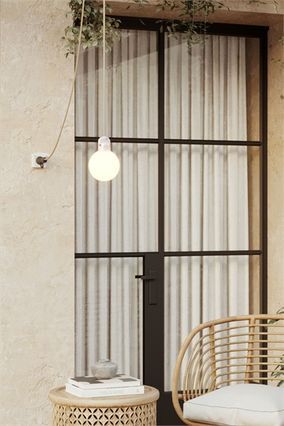 Уличный светильник с лампой и вилкой 1315020001