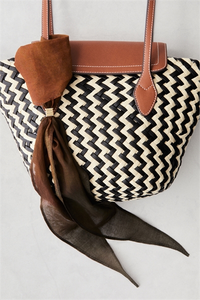 Шарф с деталями из бисера 1290429006