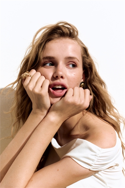 Топ с драпировкой на плечах 1297846002