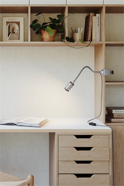 Led-спот с зажимом и вилкой 1318555001