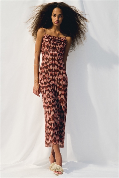 Драпированное платье на бретелях из сетки 1293195002