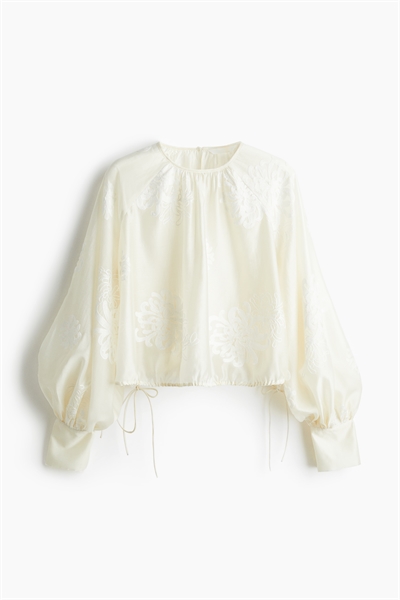 Блузка с вышивкой 1255362001