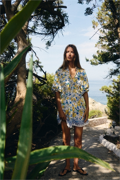 Платье с завязывающимся поясом 1293979004