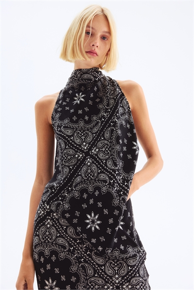 Атласный топ с завязками на шее 1302295001