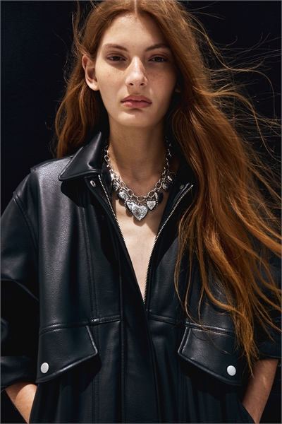 Ожерелье с шармами 1302897001