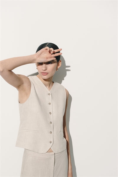 Костюмная жилетка из льняного бленда 1275503001