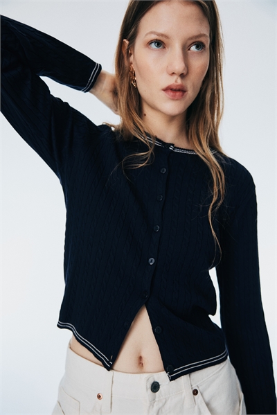 Кардиган с узором косы 1289653002