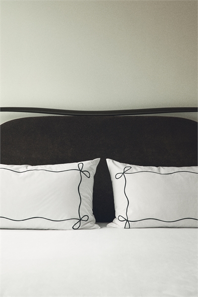 Наволочка из хлопковой перкали с вышивкой 1277237001