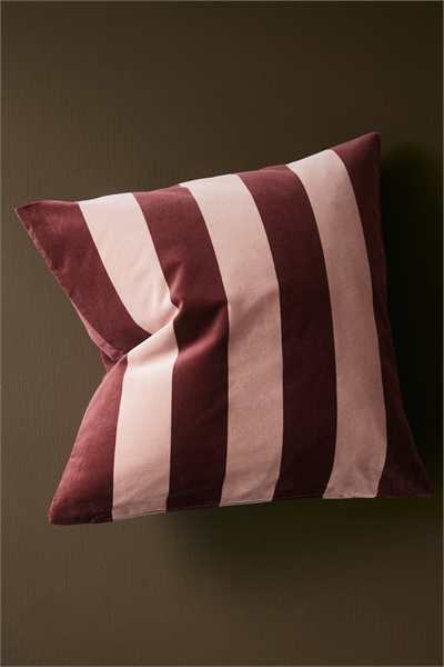 Бархатный чехол для подушки в полоску 1282890004