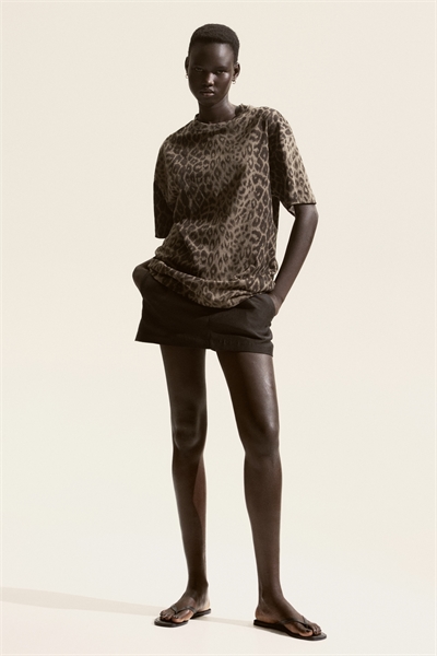 Футболка оверсайз 1296996008