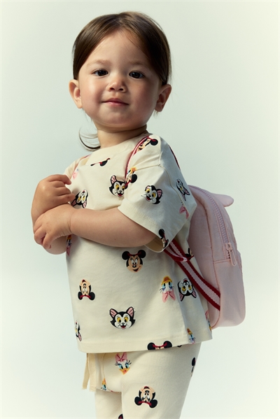 Футболка с принтом и мотивами 1263204009