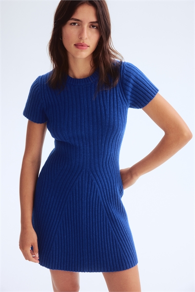 Платье из трикотажа в рубчик 1294631003